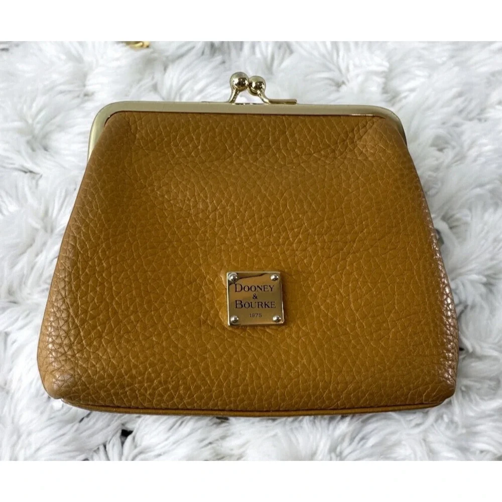 Dooney & Bourke Pebble Grain Leather Coin Purse Clutch Credit Card Slots Toffee - Picture 16 of 16